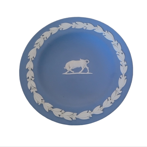Vintage - Wedgwood Taurus Zodiac Jasper Trinket Tray - Picture 1 of 3